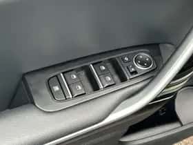 Kia Proceed (2024) thumbnail 10