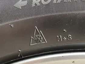 Lexus RX (2013) thumbnail 25