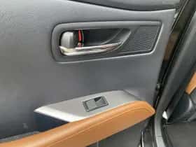 Lexus RX (2013) thumbnail 34