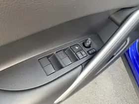 Toyota Corolla (2024) thumbnail 45
