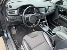 Kia Niro (2018) thumbnail 21