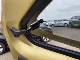 Toyota Aygo (2023) thumbnail 17