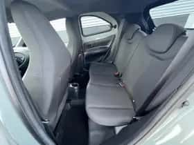 Toyota Aygo (2024) thumbnail 17
