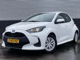 Toyota Yaris (2023) thumbnail 2