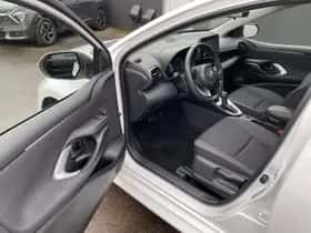 Toyota Yaris (2023) thumbnail 14