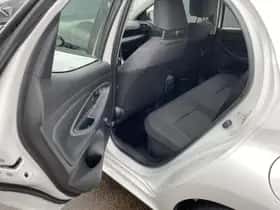 Toyota Yaris (2023) thumbnail 22