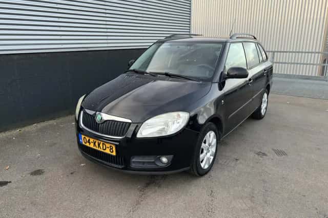 Škoda Fabia (2010) thumbnail 4