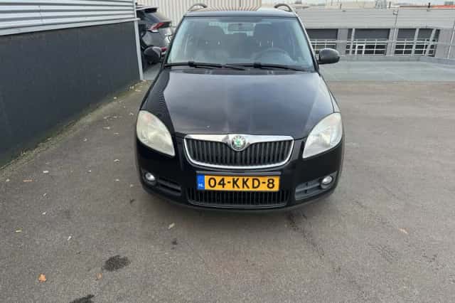 Škoda Fabia (2010) thumbnail 5