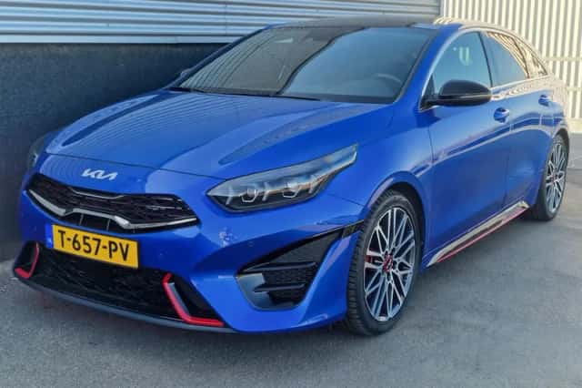 Kia Proceed (2022) thumbnail 2
