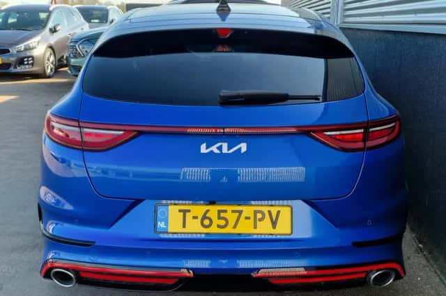 Kia Proceed (2022) thumbnail 6