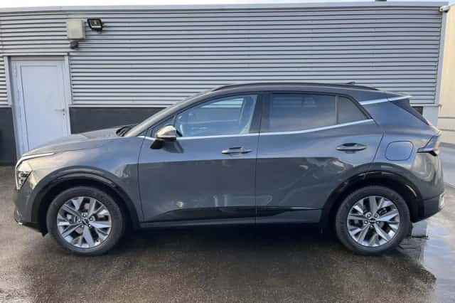 Kia Sportage (2023) thumbnail 3