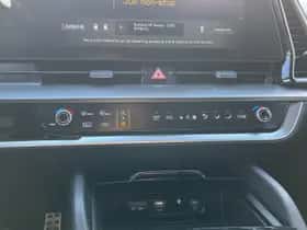 Kia Sportage (2023) thumbnail 36