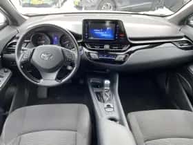 Toyota C-HR (2019) thumbnail 26