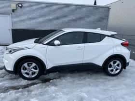 Toyota C-HR (2019) thumbnail 5