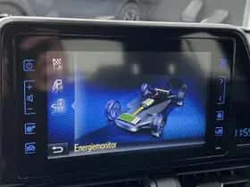 Toyota C-HR (2019) thumbnail 44