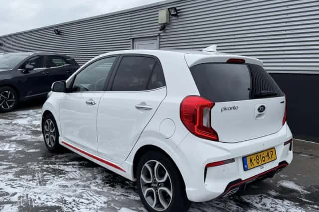 Kia Picanto (2021) thumbnail 5