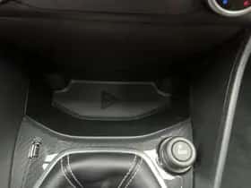 Ford Fiesta (2018) thumbnail 32