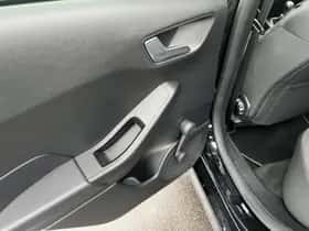 Ford Fiesta (2018) thumbnail 37