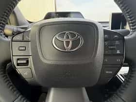 Toyota bZ4X (2025) thumbnail 26