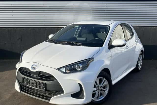 Toyota Yaris (2021) thumbnail 1