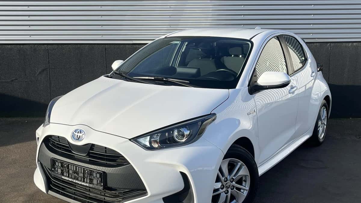Toyota Yaris (2021) — foto 1