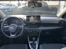 Toyota Yaris (2021) thumbnail 16