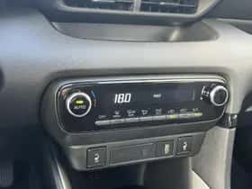 Toyota Yaris (2021) thumbnail 27