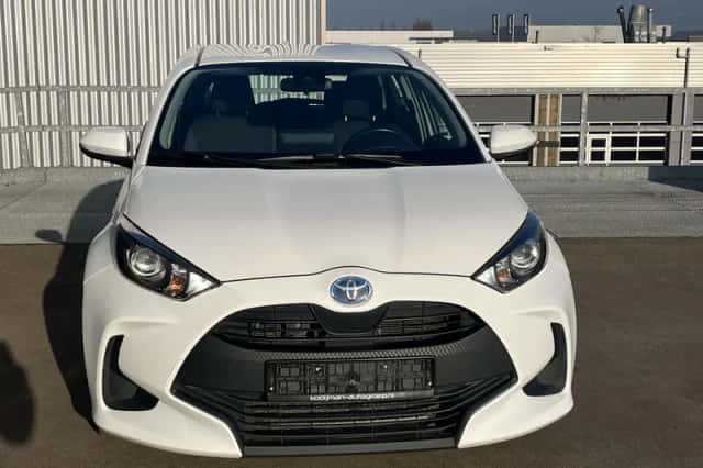 Toyota Yaris (2021) thumbnail 5