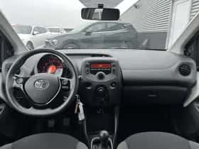 Toyota Aygo (2019) thumbnail 15