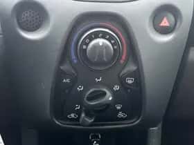 Toyota Aygo (2019) thumbnail 26