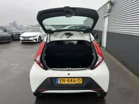 Toyota Aygo (2019) thumbnail 9