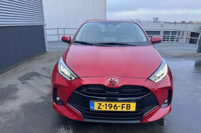 Toyota Yaris (2024) thumbnail 4
