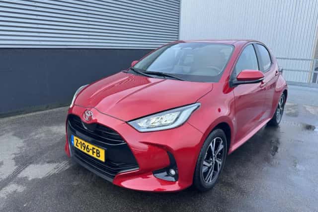 Toyota Yaris (2024) thumbnail 5