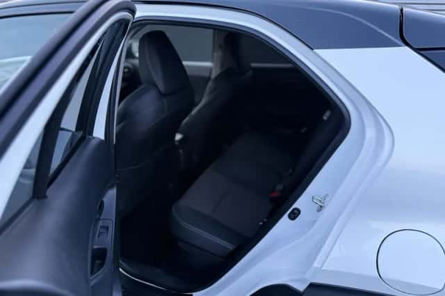 Toyota Yaris Cross (2022) thumbnail 5