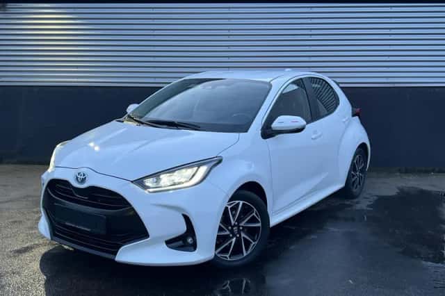 Toyota Yaris (2022) thumbnail 1