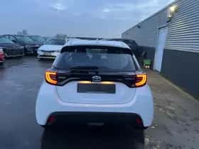 Toyota Yaris (2022) thumbnail 11