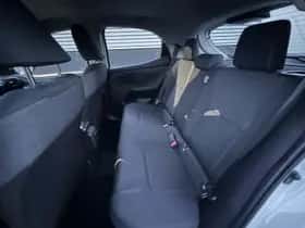 Toyota Yaris (2022) thumbnail 16