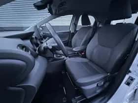 Toyota Yaris (2022) thumbnail 20