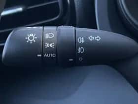 Toyota Yaris (2022) thumbnail 24
