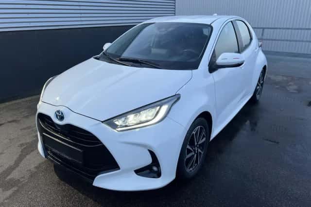 Toyota Yaris (2022) thumbnail 5