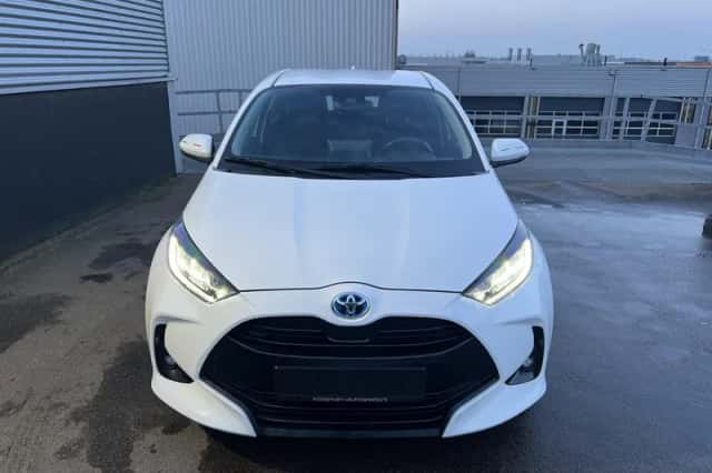 Toyota Yaris (2022) thumbnail 6