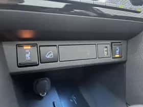 Toyota Yaris Cross (2022) thumbnail 33