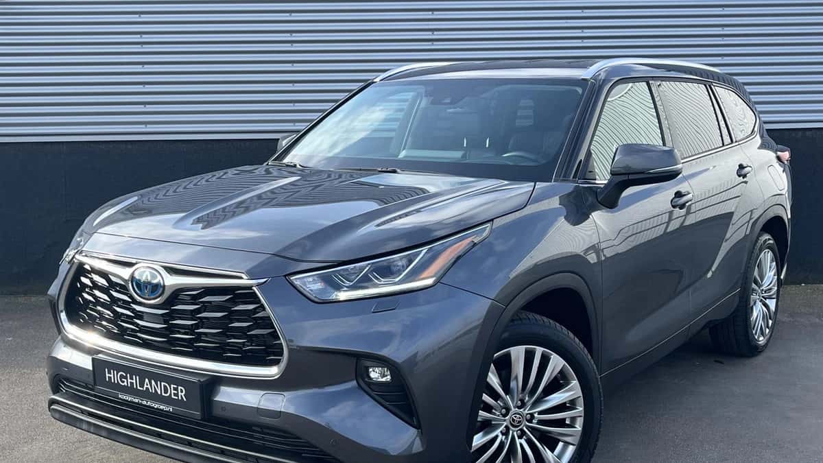 Toyota Highlander (2024) — foto 1