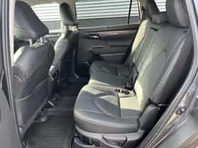 Toyota Highlander (2024) thumbnail 25