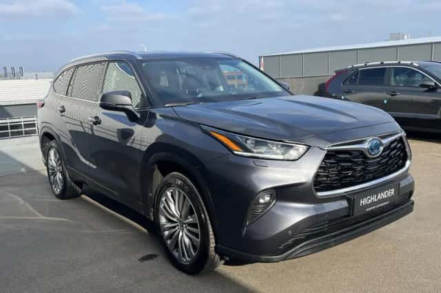 Toyota Highlander (2024) thumbnail 6
