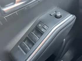 Toyota Highlander (2024) thumbnail 56