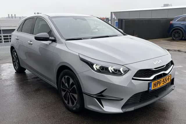 Kia Ceed (2025) thumbnail 5
