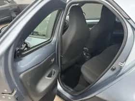 Toyota Aygo (2024) thumbnail 38