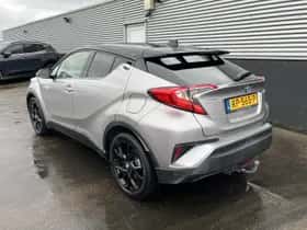 Toyota C-HR (2018) thumbnail 14