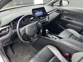 Toyota C-HR (2018) thumbnail 21